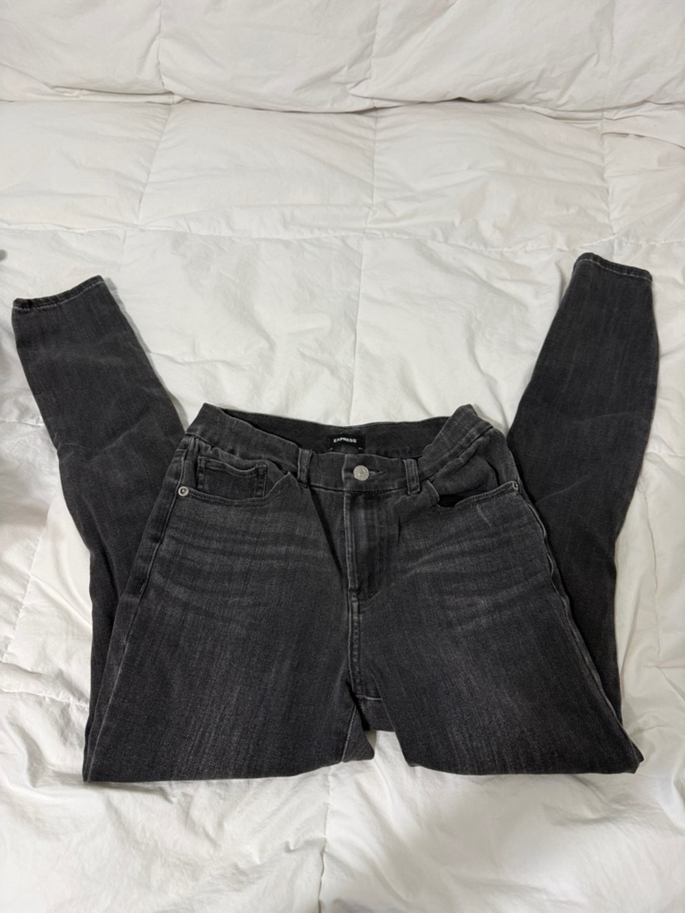 Express Women's Skinny Jeans in Washed Black